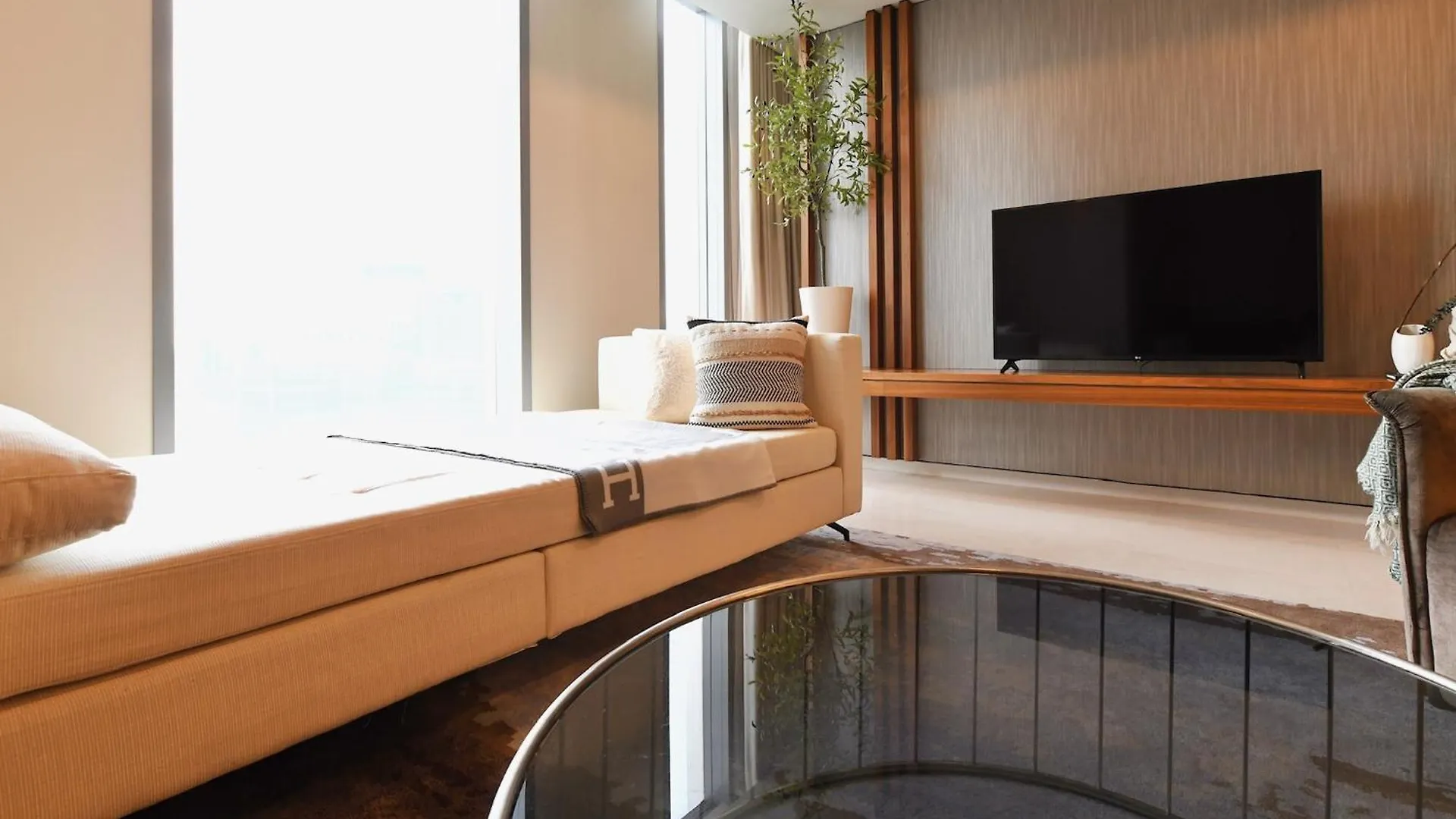 Tropicana The Residences - Klcc View Luxury Apartment Collections Kuala Lumpur