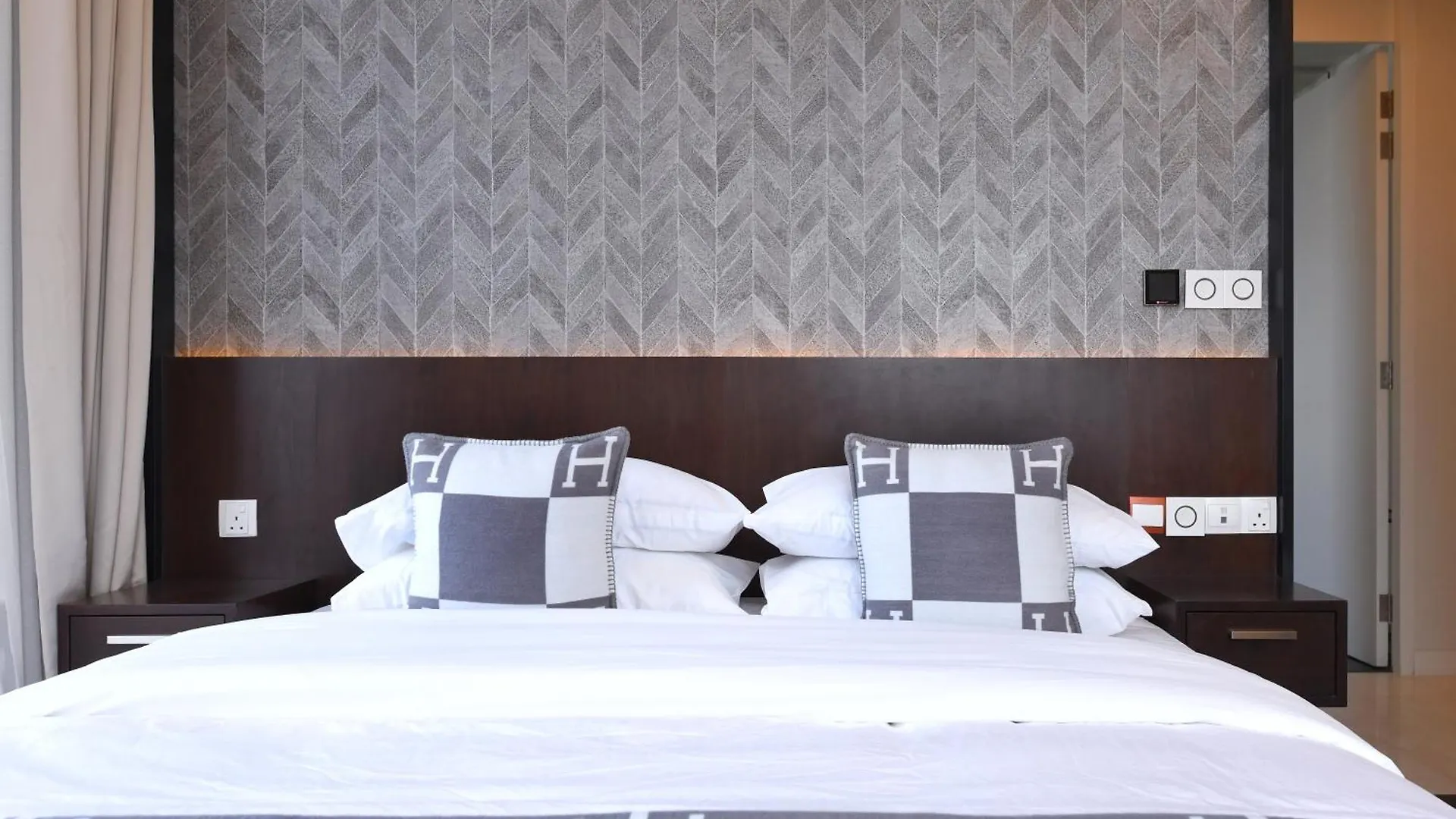 Tropicana The Residences - Klcc View Luxury Apartment Collections Kuala Lumpur